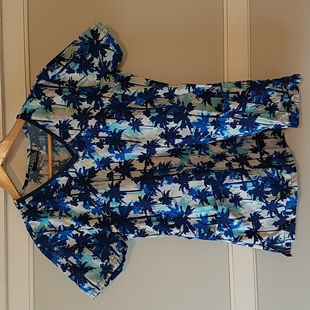 Women's scrubs small